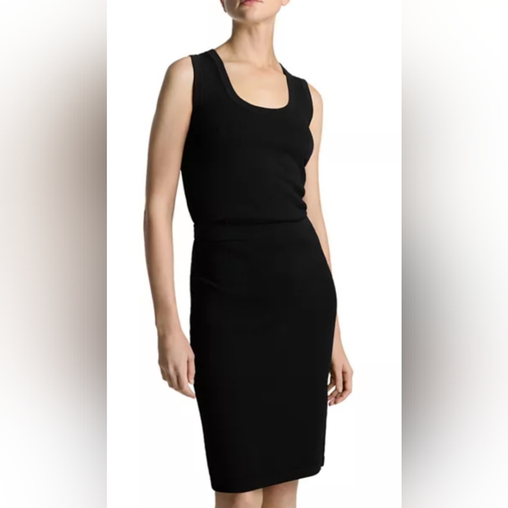 NEW St John Sleeveless Modest Scoop Neck Black Knit Dress Size 6 Caviar Santana
